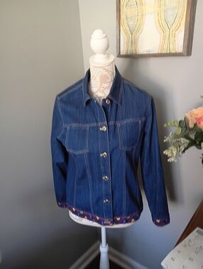 Napa Valley Women’s Dark Blue Denim Jacket with Embroidered Trim Sz S